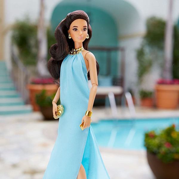 Bild von COCKTAIL IM BARBIE-LOOK